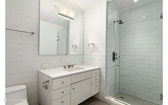 Rented by Douglas Elliman | media 16