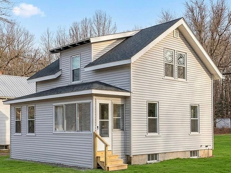 1st image of 82 Howard Street