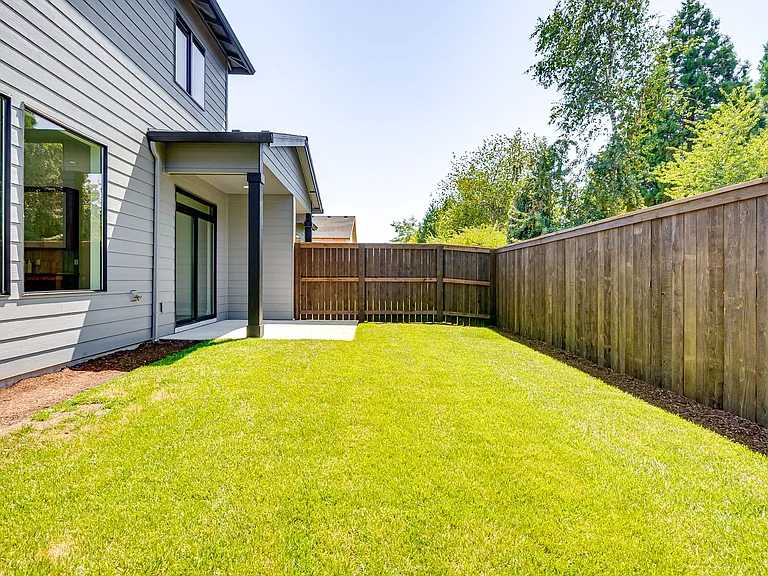 11010 NE 54th Ave — Photo 31