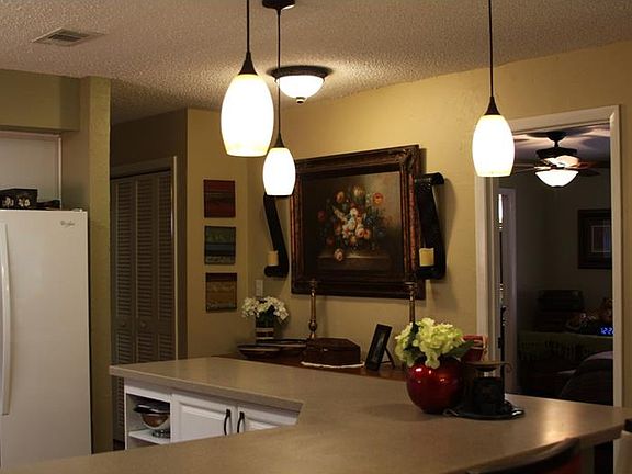 5th image of 4039 Wren Ave