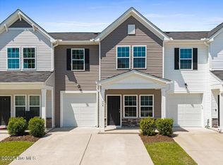 354 Trevally Ct, Southport, NC 28461