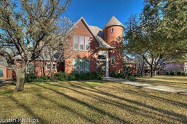 1st image of 12 Heritage Ct