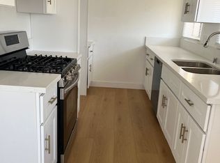 901 E Acacia Ave, Glendale, CA 91205