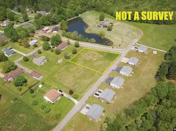 Clifton St, Dresden, TN 38225