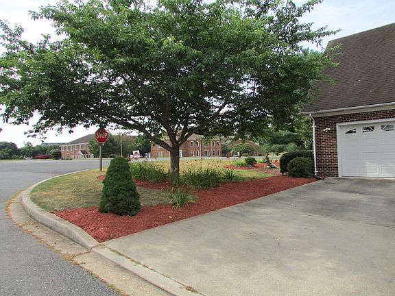 4th image of 41479 Helen Marie Ct