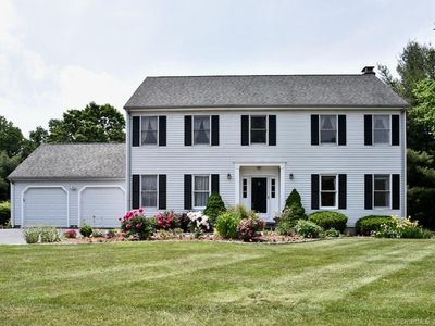 5 S Pond Cir, Cheshire, CT, 06410