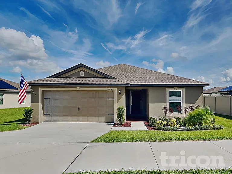 2163 Mandarin Loop — Photo 2