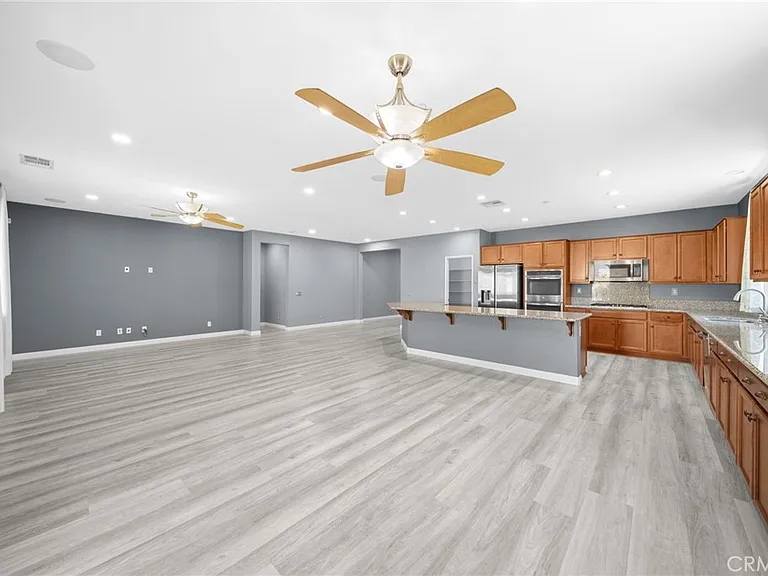 1420 Yarrow Ln — Photo 13