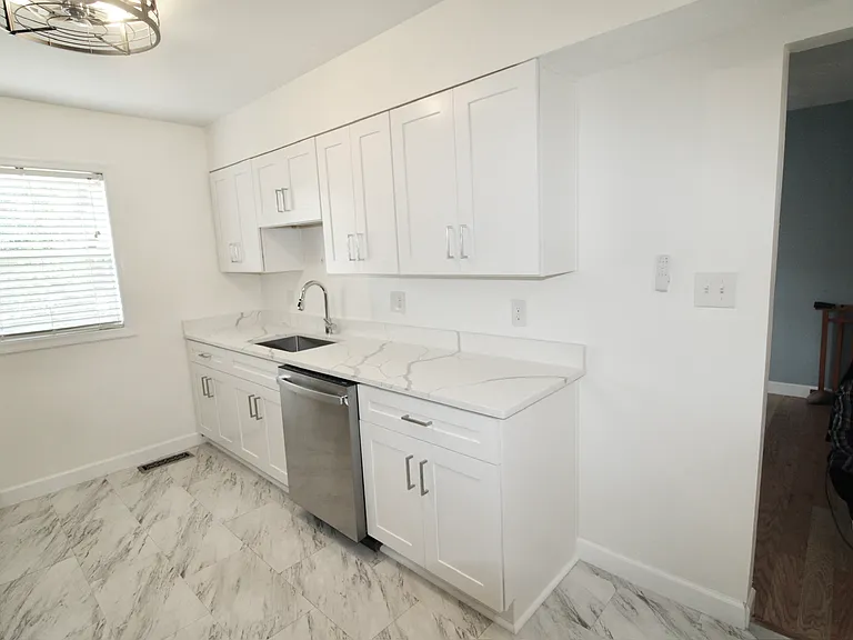 8501 Buckeye Ct — Photo 20