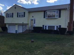 33 Salem Ridge Dr N, Salem, CT 06420