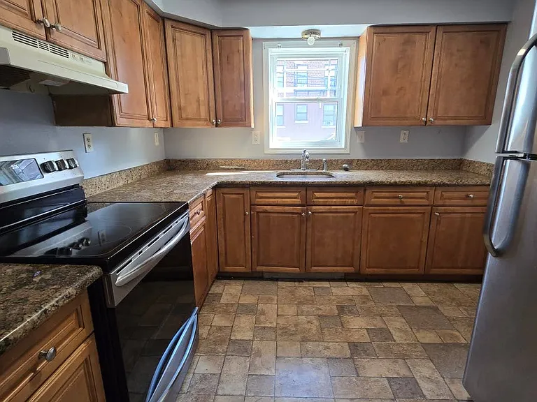 104 Bergen Ave #1 — Photo 2