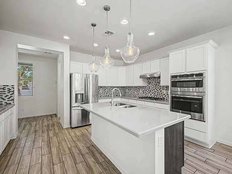 1575 W Marlin Dr — Photo 10