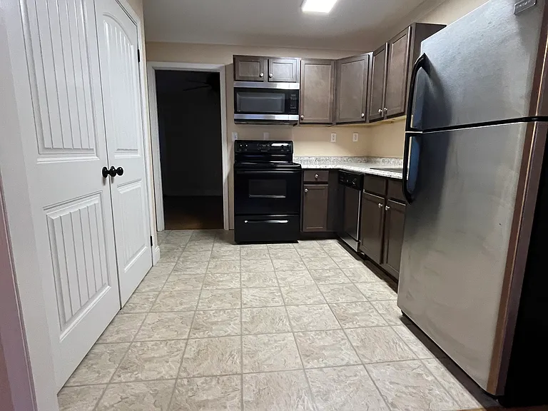 203 N Broach St #B — Photo 1