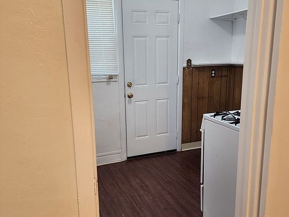 4th image of 4669-73.5 Felton St #46735