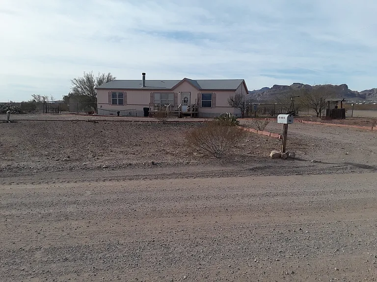 Beautiful Views Rustic Charm Corner Lot