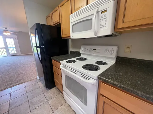 240 Toni Ln APT D, Branson, MO 65616