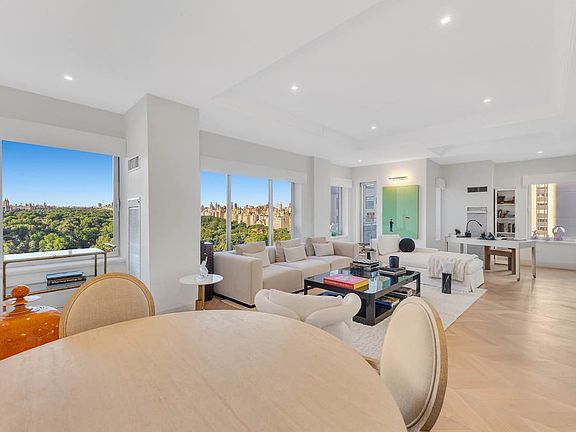 3rd image of 106 Central Park S APT 22F