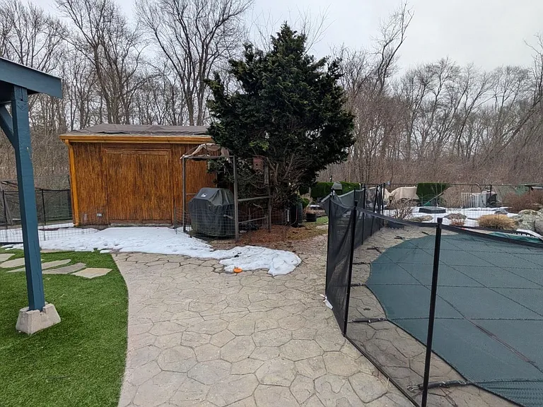 421 Oakhill Ave — Photo 9