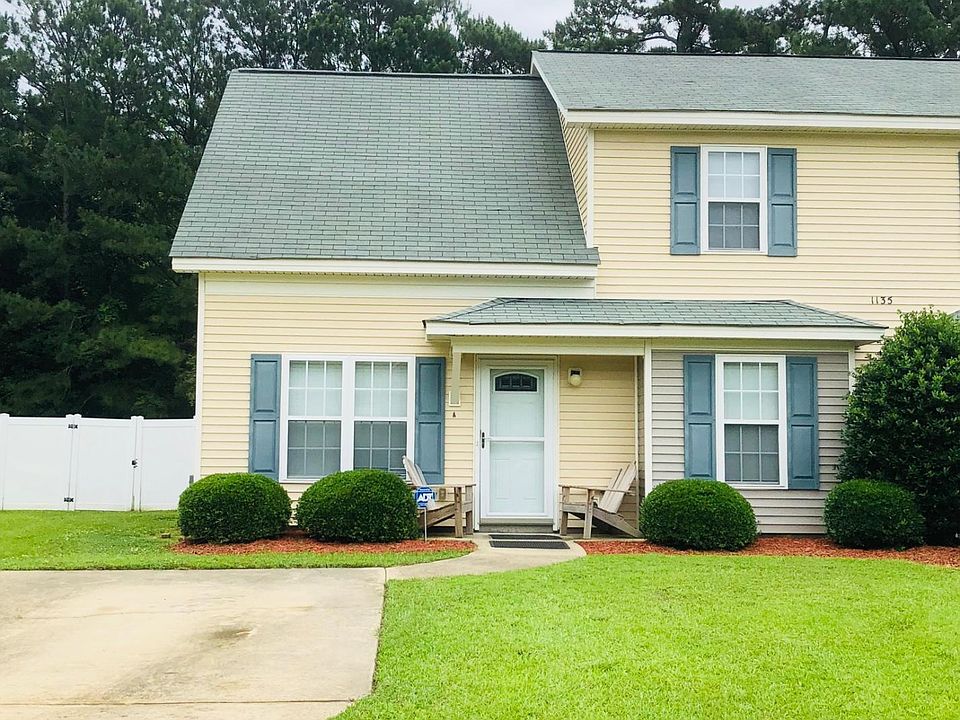 Front of duplex