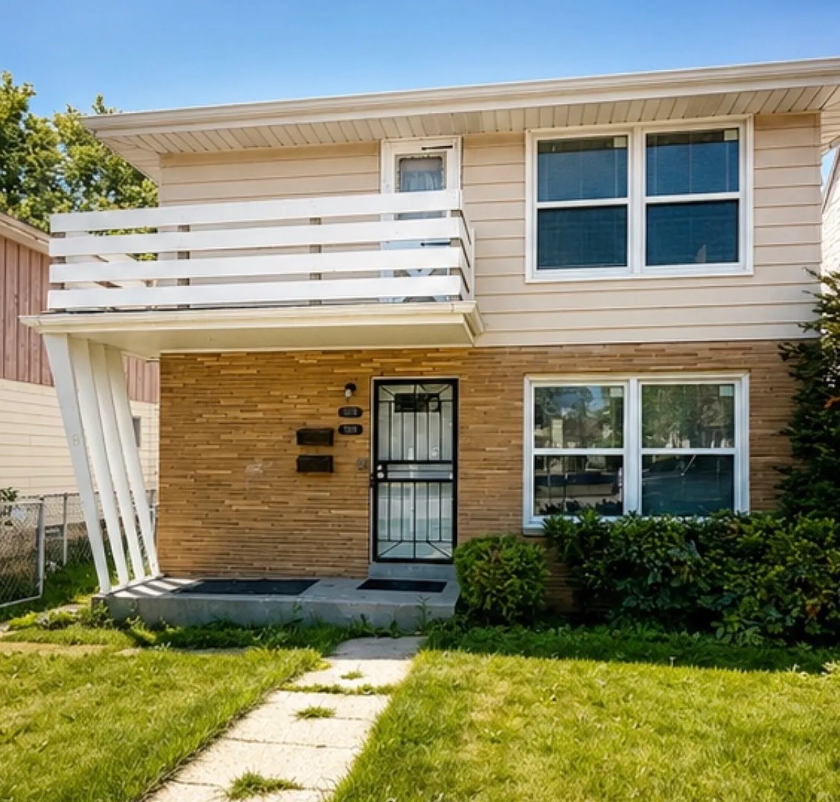 3 bed, 1988 sqft, $1,800 — Photo 1