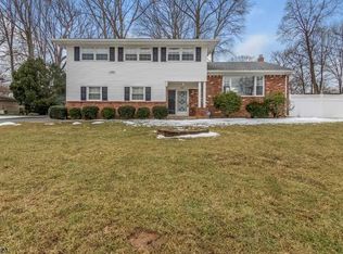 22 Campbell Rd, Fairfield, NJ 07004