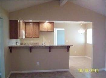 5th image of 7943 Deer Lake Dr