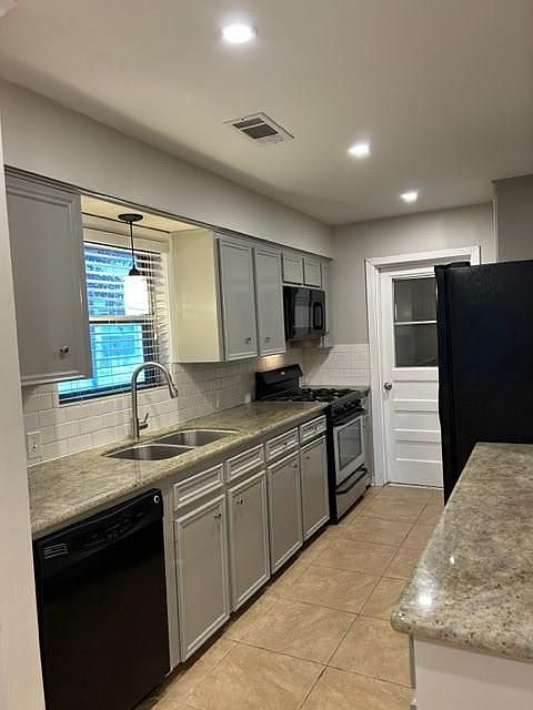 1st image of 2714 Tannehill Dr
