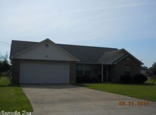 103 Stringham Rd, Searcy, AR 72143