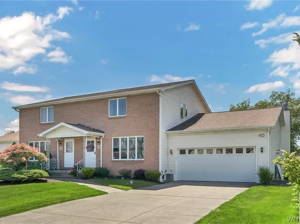 4781 E Highland Pkwy, Blasdell, NY 14219