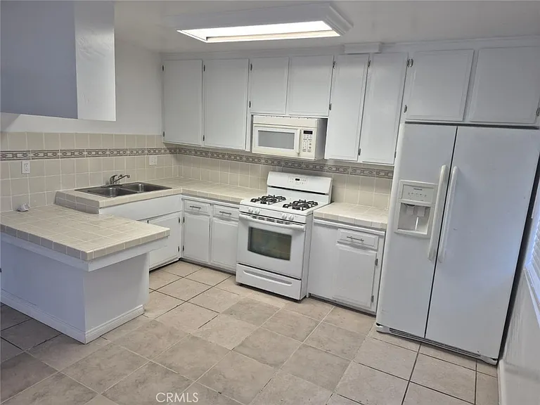 5174 Los Flores Blvd #A — Photo 3