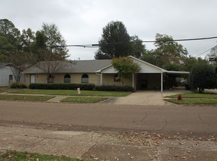 510 Poplar Ave, Philadelphia, MS 39350