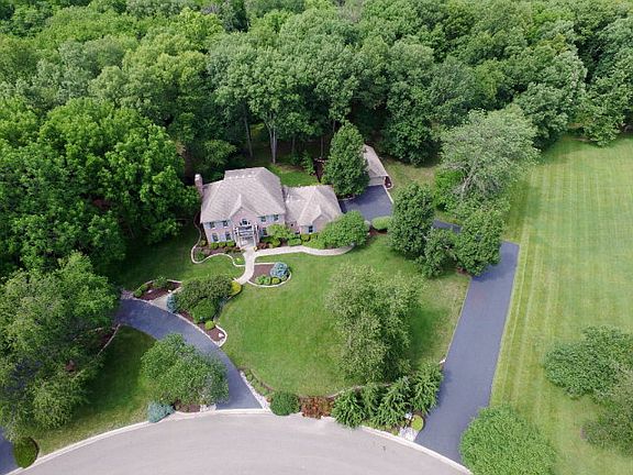 3rd image of 3410 Fairway Dr