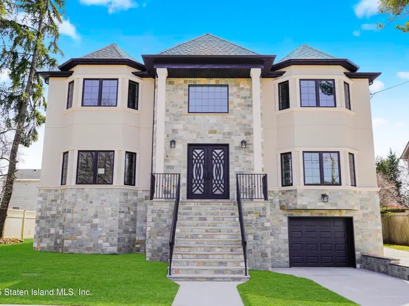 212 Center St, Staten Island, NY 10306