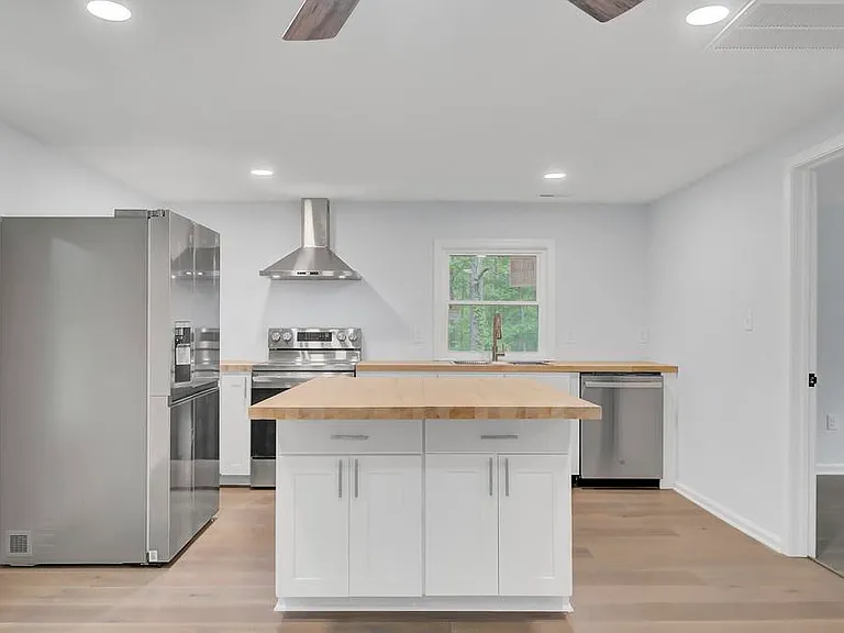 1822 Black Tom Rd #A — Photo 1
