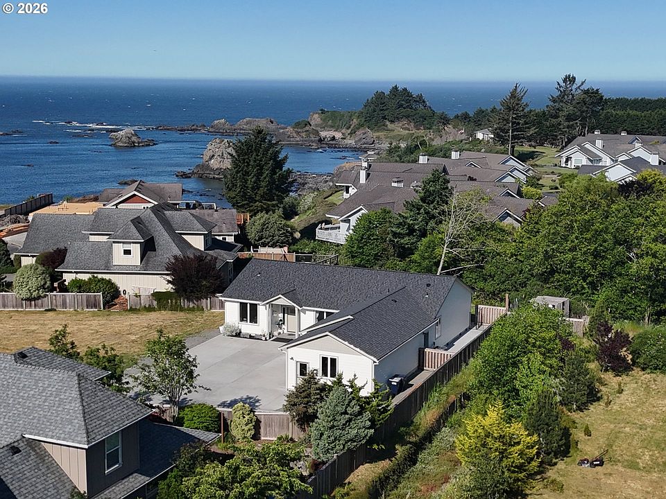 1st image of 7205 Edge Cliff Dr