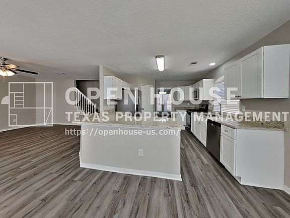 4th image of 18319 Harnett Dr