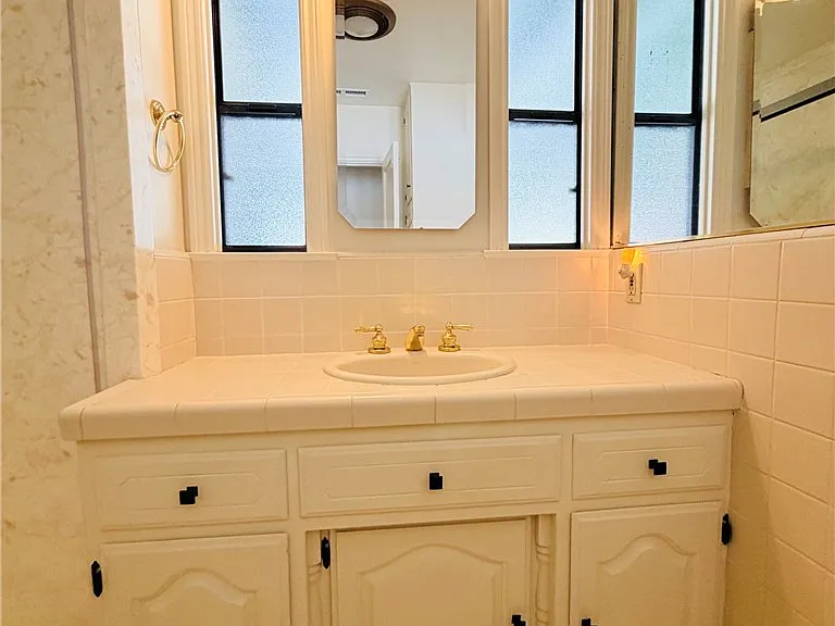 17531 Lemay Pl — Photo 11