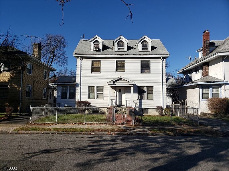 1st image of 89-91 Girard Pl