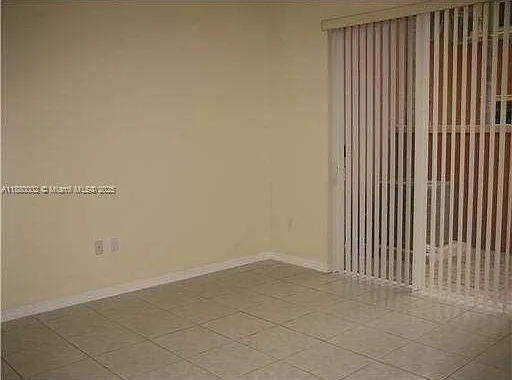 3 bed, 2.5 bath, 1391 sqft, $2,695 — Photo 4