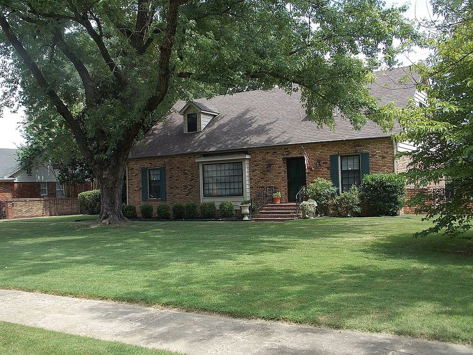 1st image of 1274 Yorkshire Dr