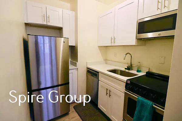 Rented by Spire Group | media 10