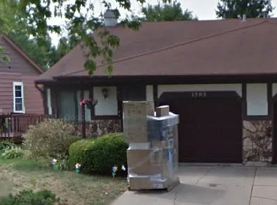 1793 Sheffield Dr photo 1