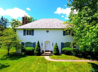 3007 Valley View Dr, Toledo, OH 43615