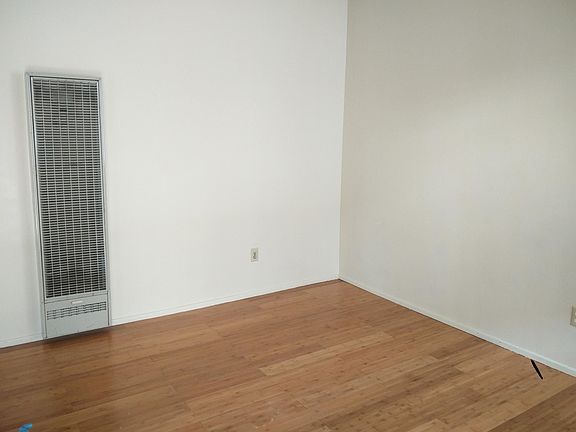 3rd image of 6006 York Blvd APT 6