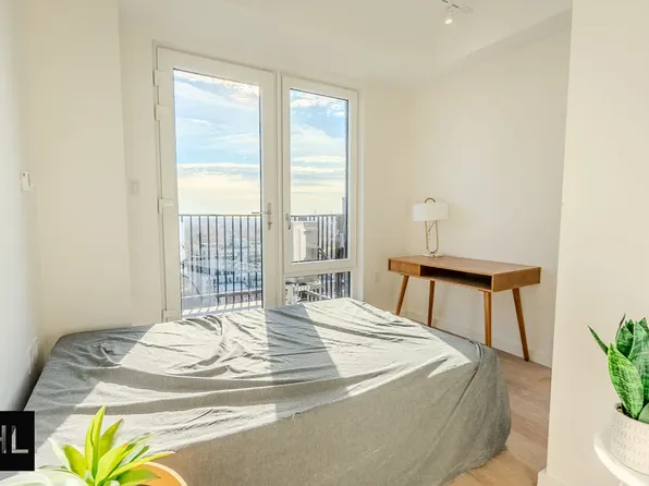 931 Carroll Street image 1 of 30