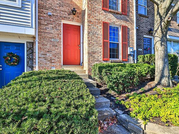 2nd image of 10905 Barrington Ct