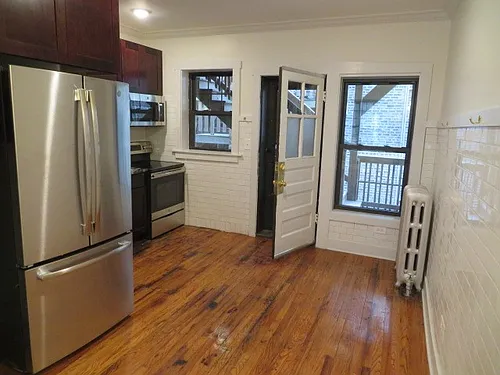 845-55 W Agatite Ave Photo 1