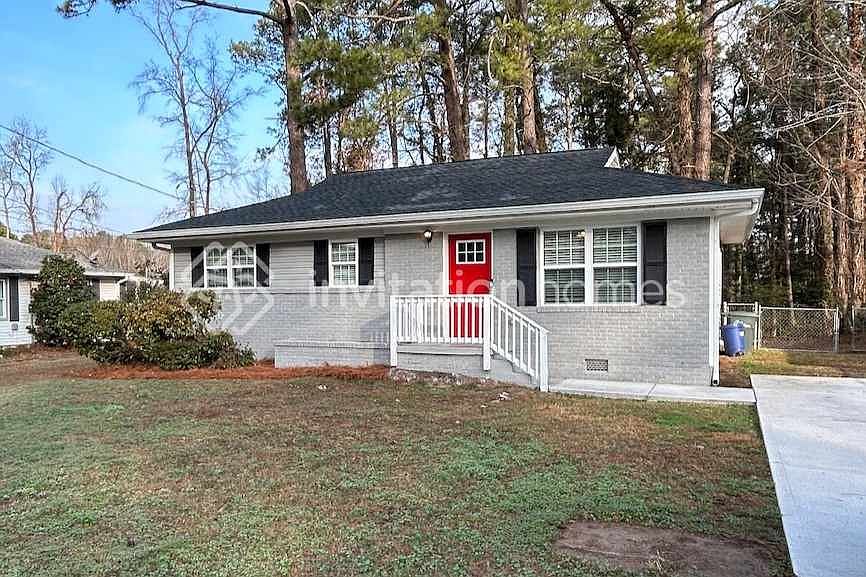 1st image of 843 Meadow Pl