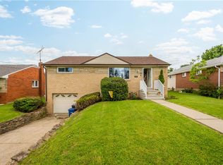 5266 Meadowcrest Rd, Pittsburgh, PA 15236