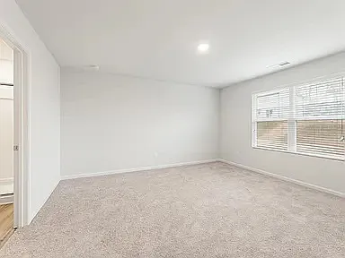 979 Prudence Dr — Photo 32